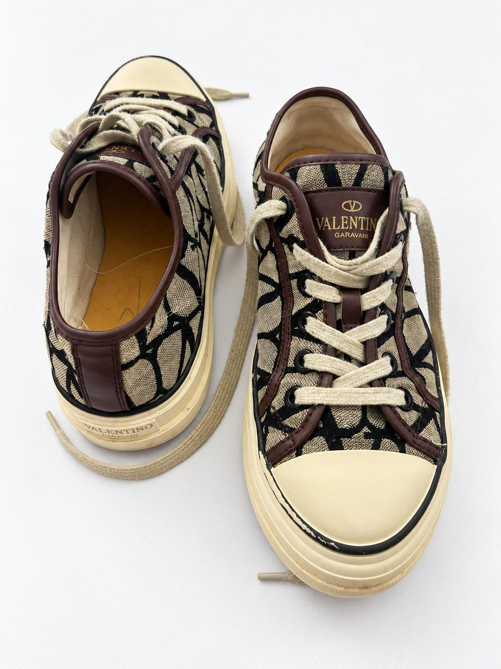 Valentino Sneaker 42