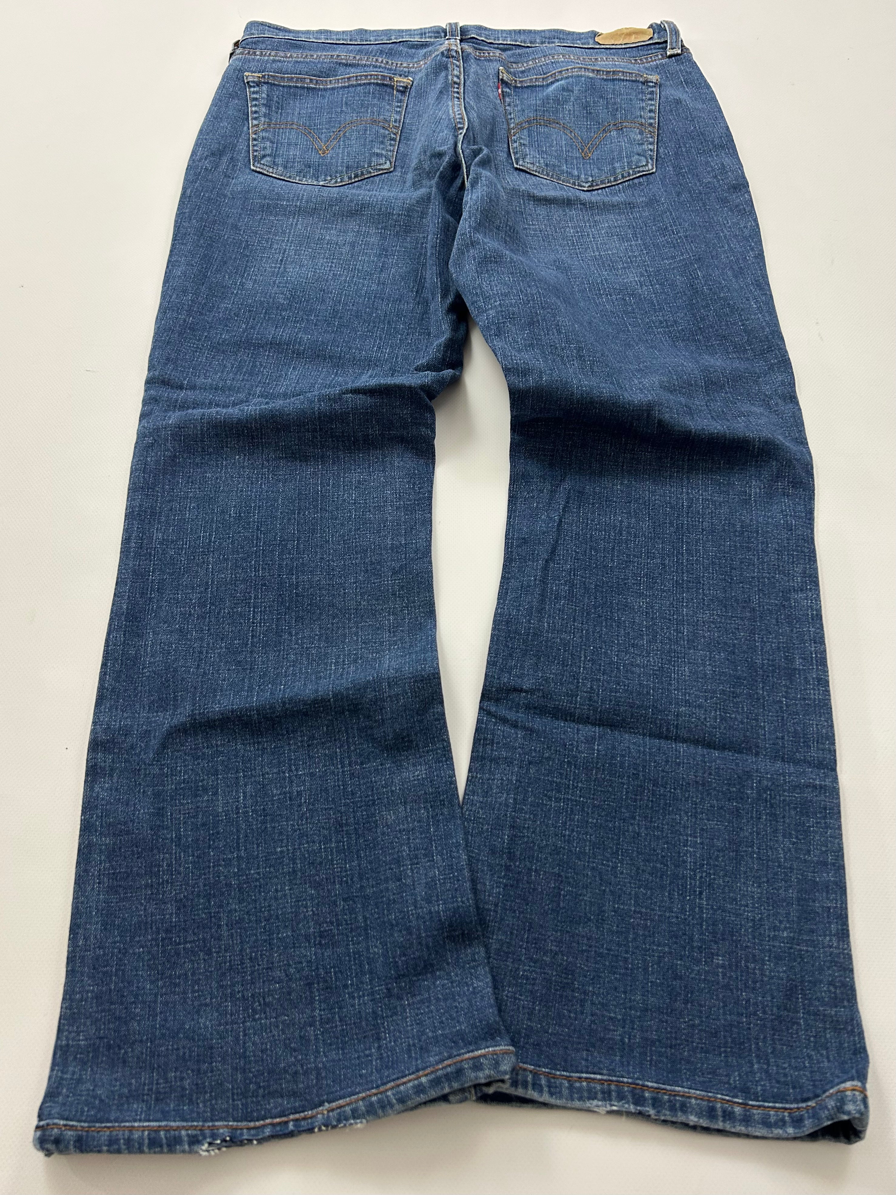 Levis bootcut Jeans