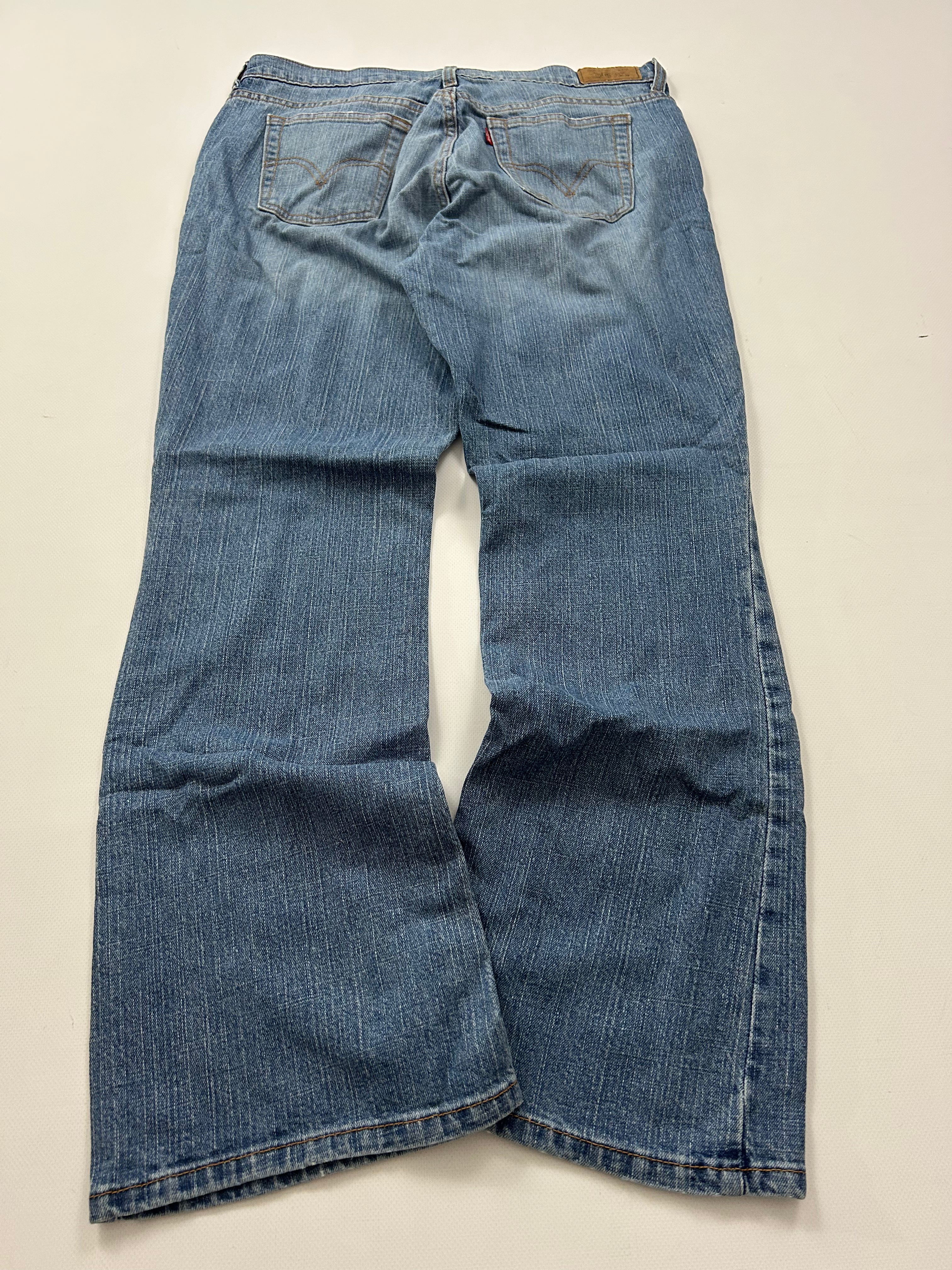 Levis bootcut Jeans