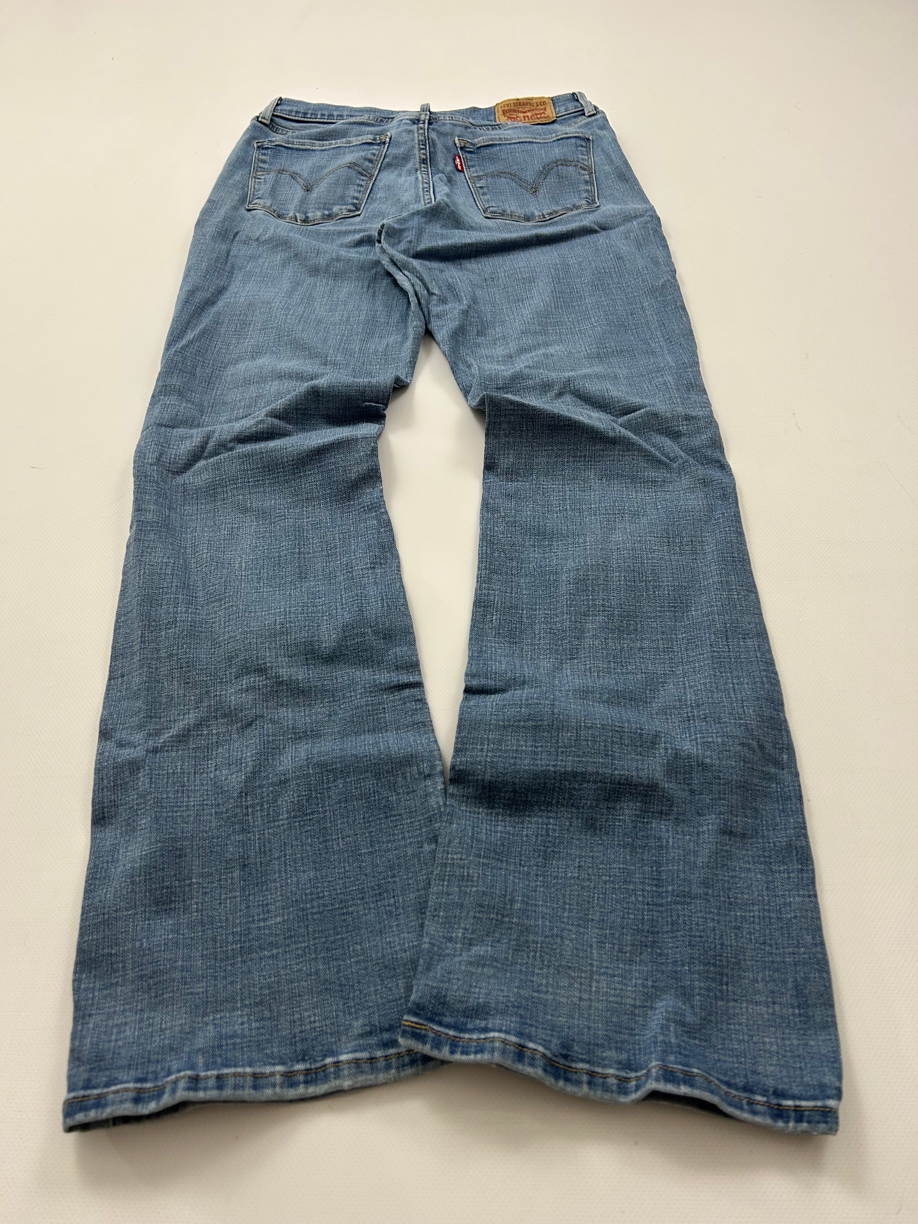 Levis bootcut Jeans
