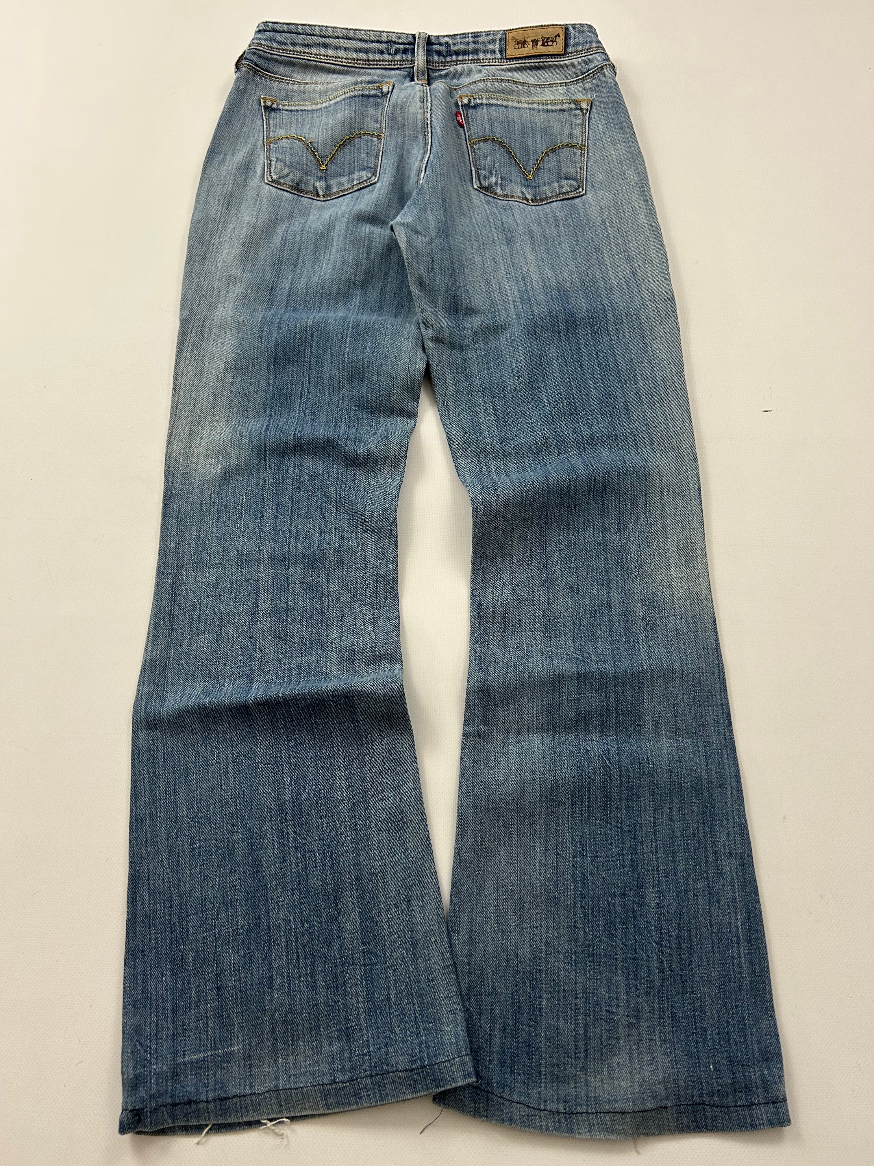 Levis bootcut Jeans