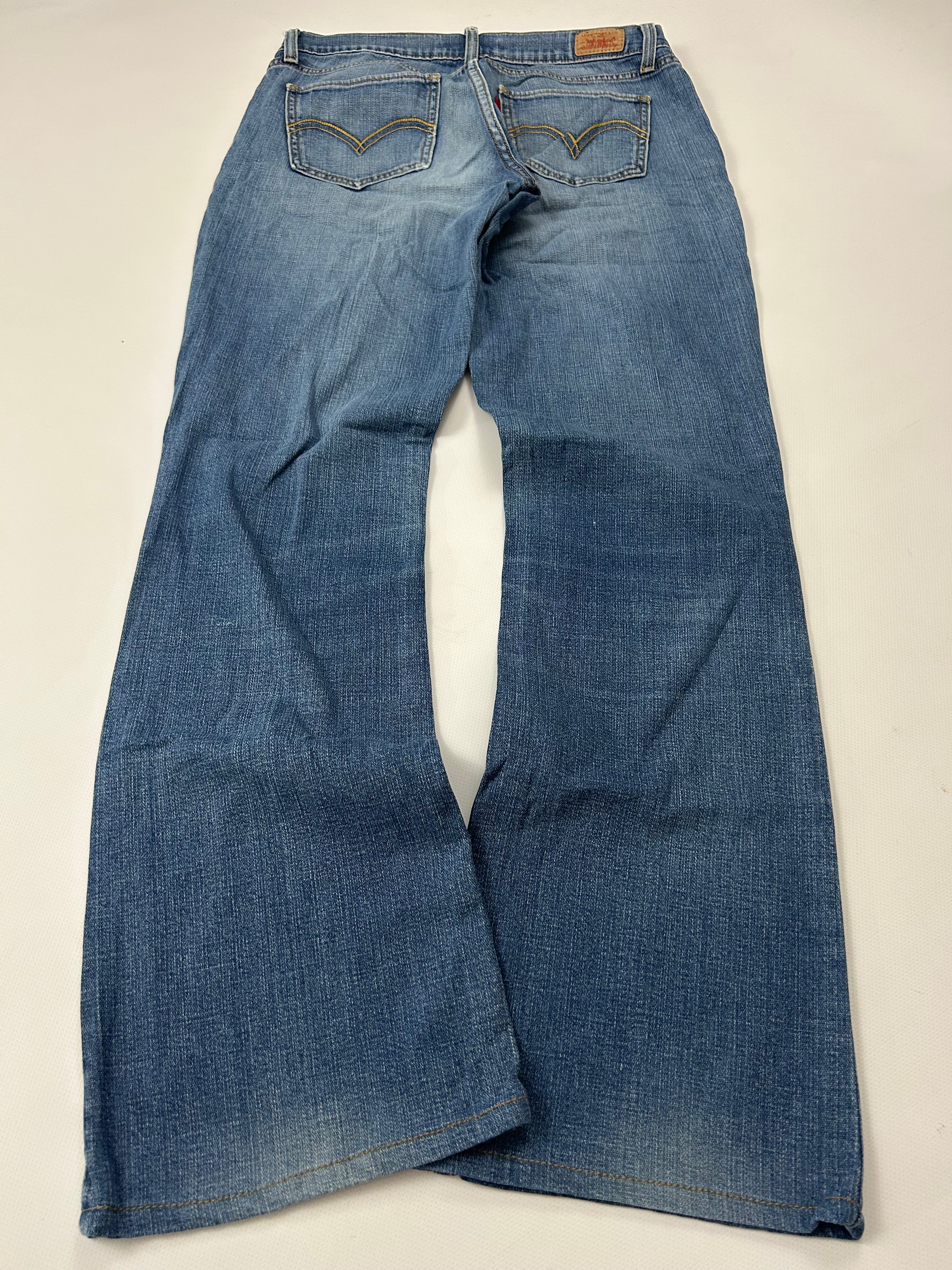 Levis bootcut Jeans