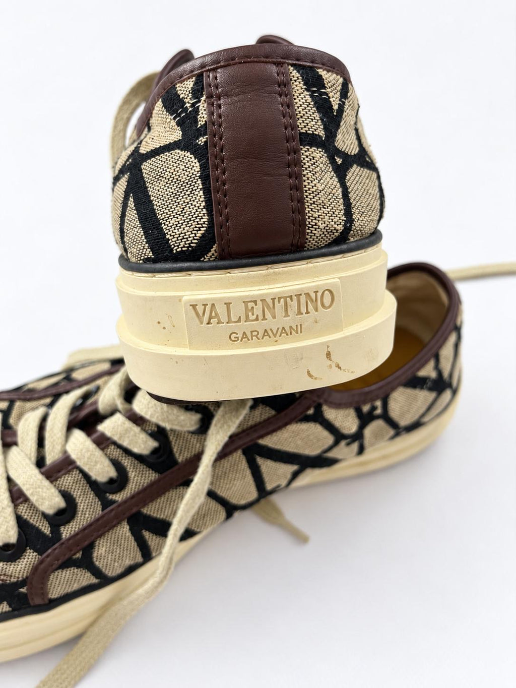Valentino Sneaker 42