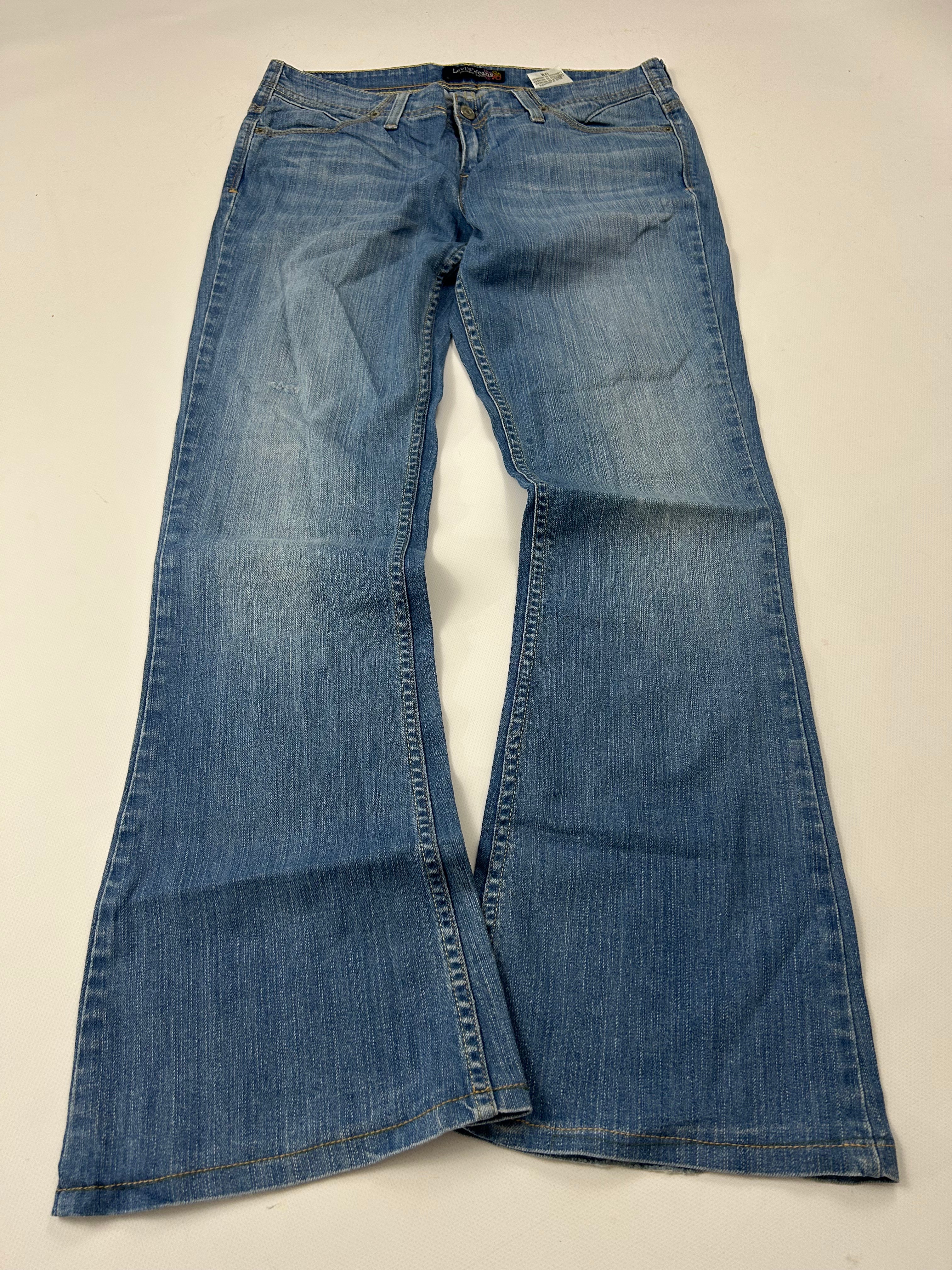 Levis bootcut Jeans