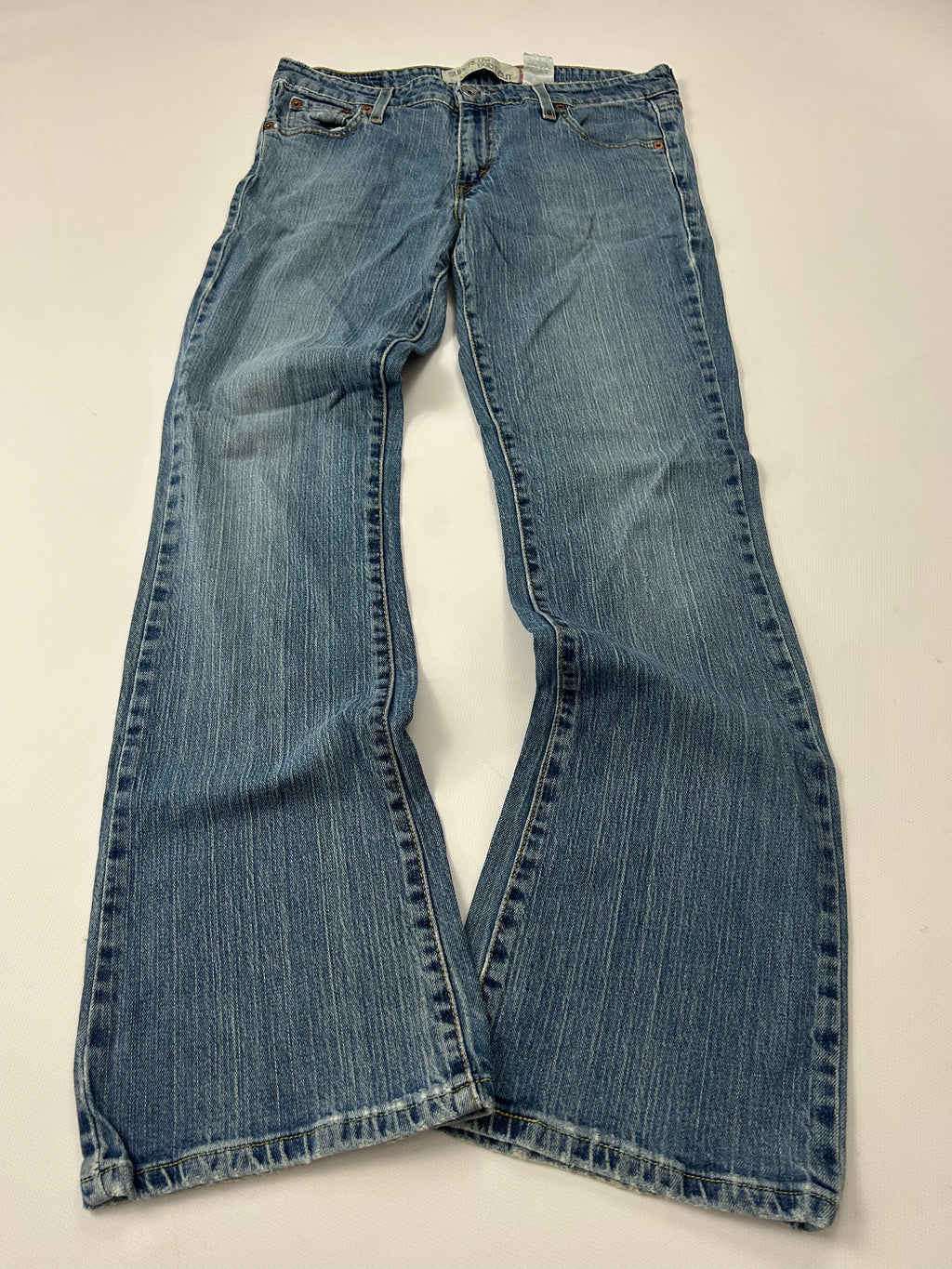 Levis bootcut Jeans