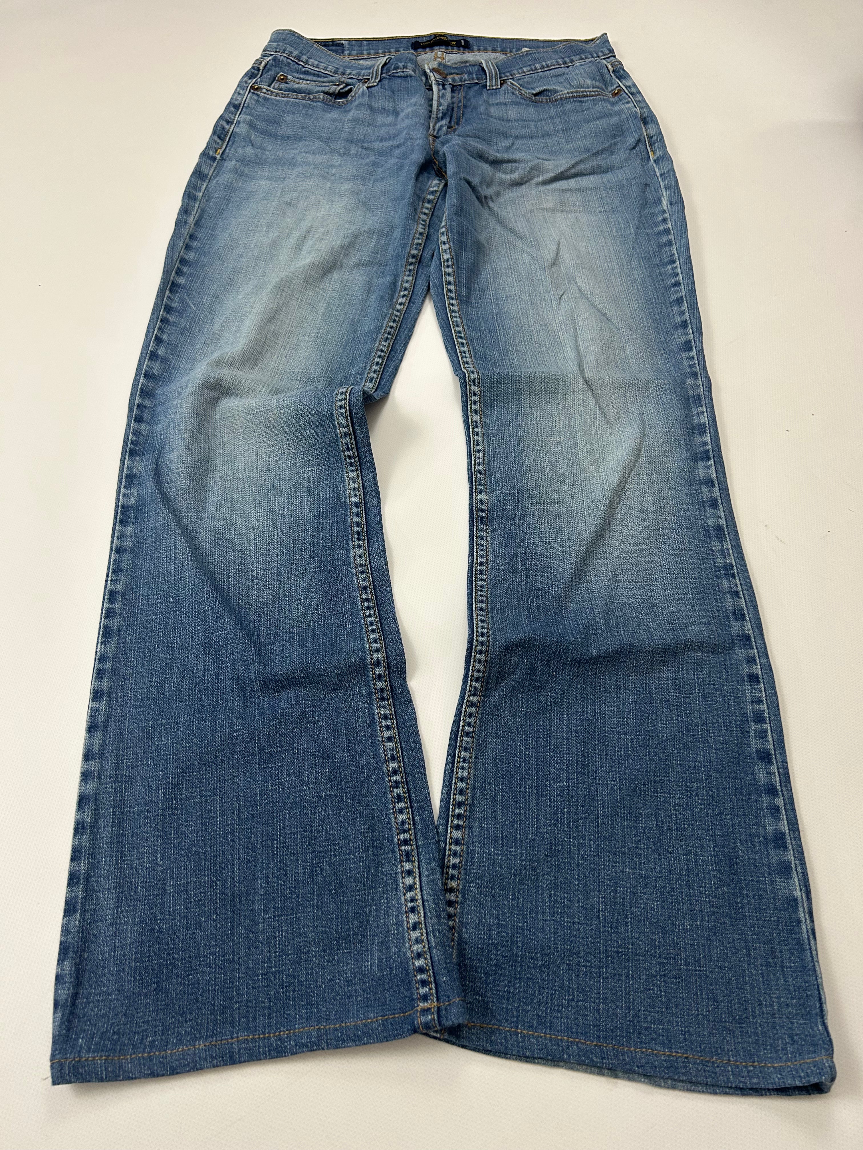 Levis bootcut Jeans