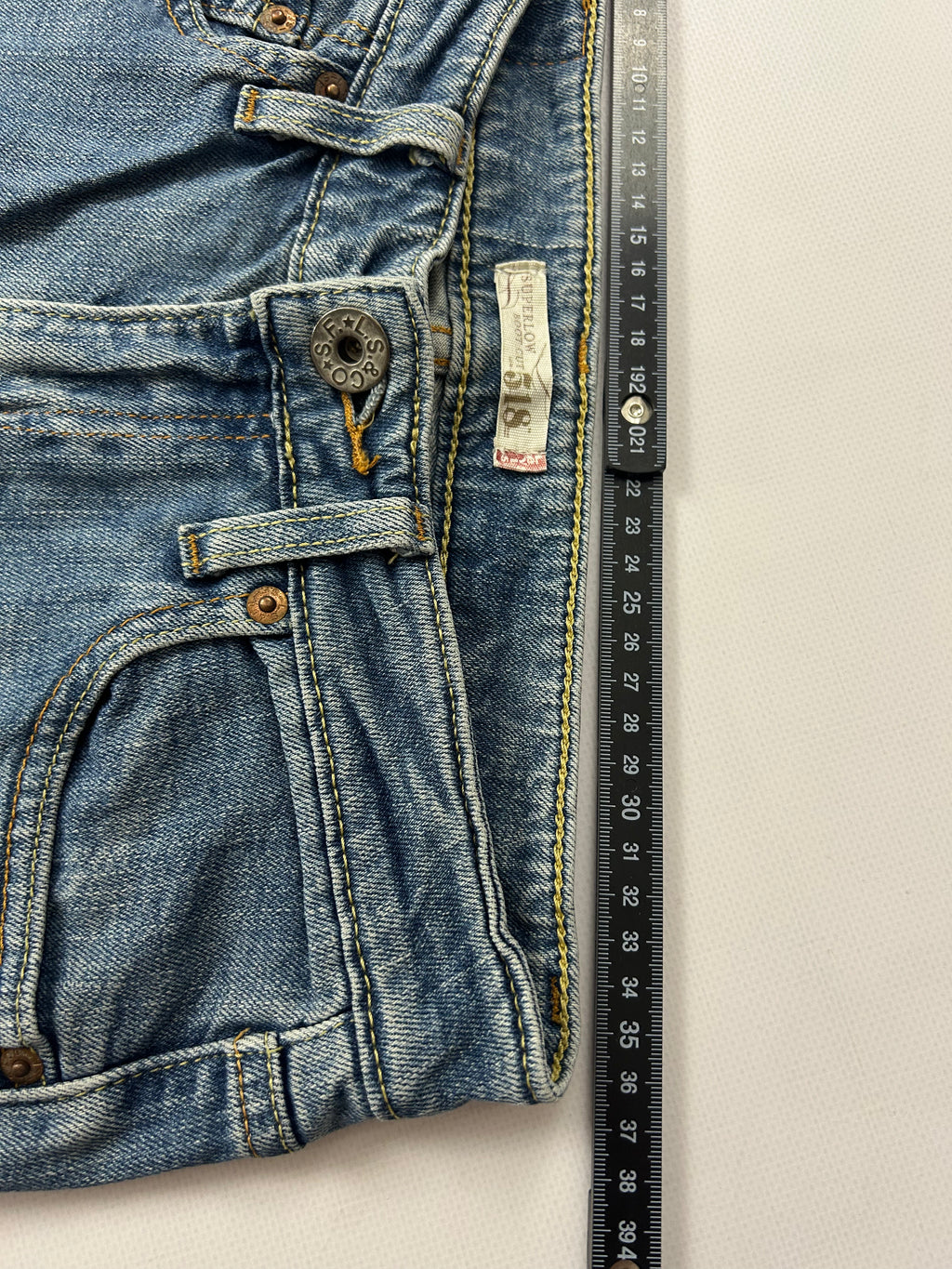 Levis bootcut Jeans