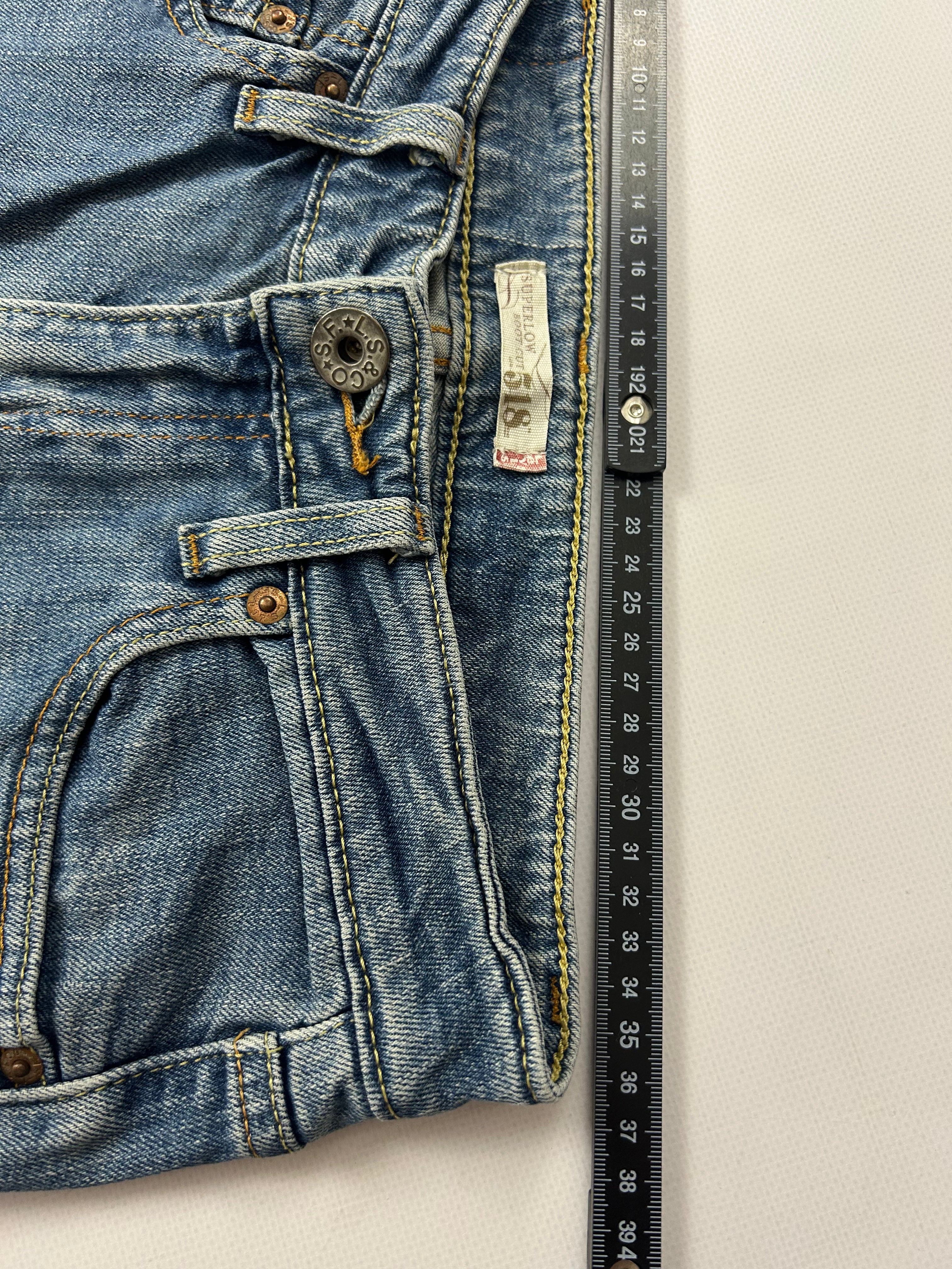 Levis bootcut Jeans
