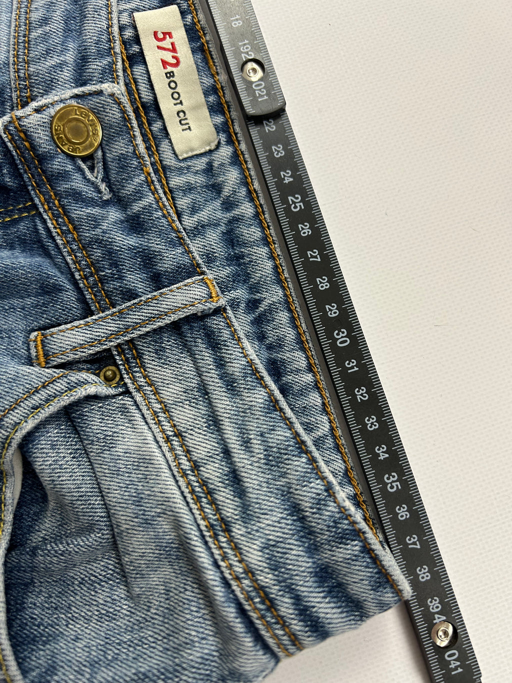 Levis bootcut Jeans