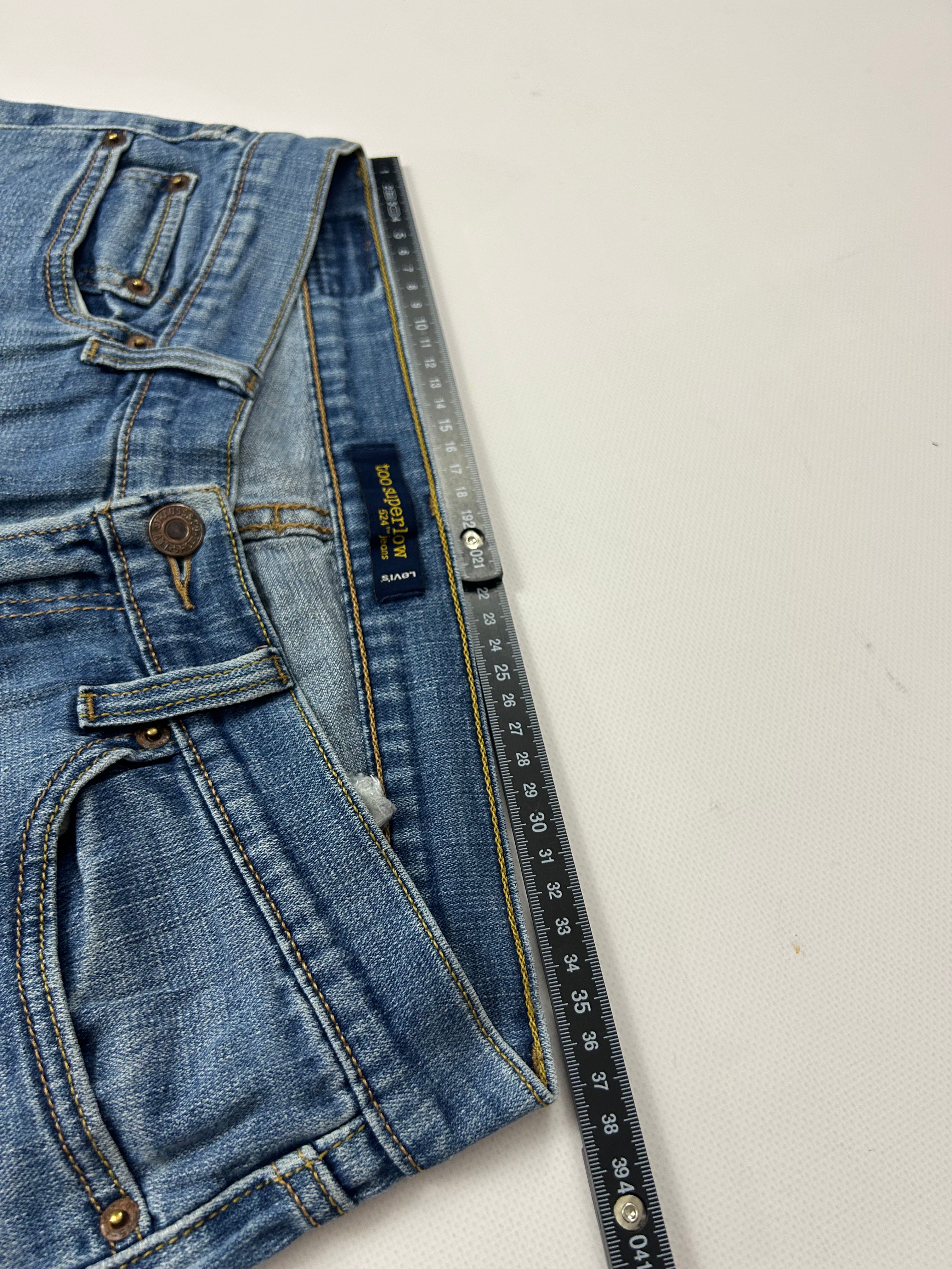 Levis bootcut Jeans