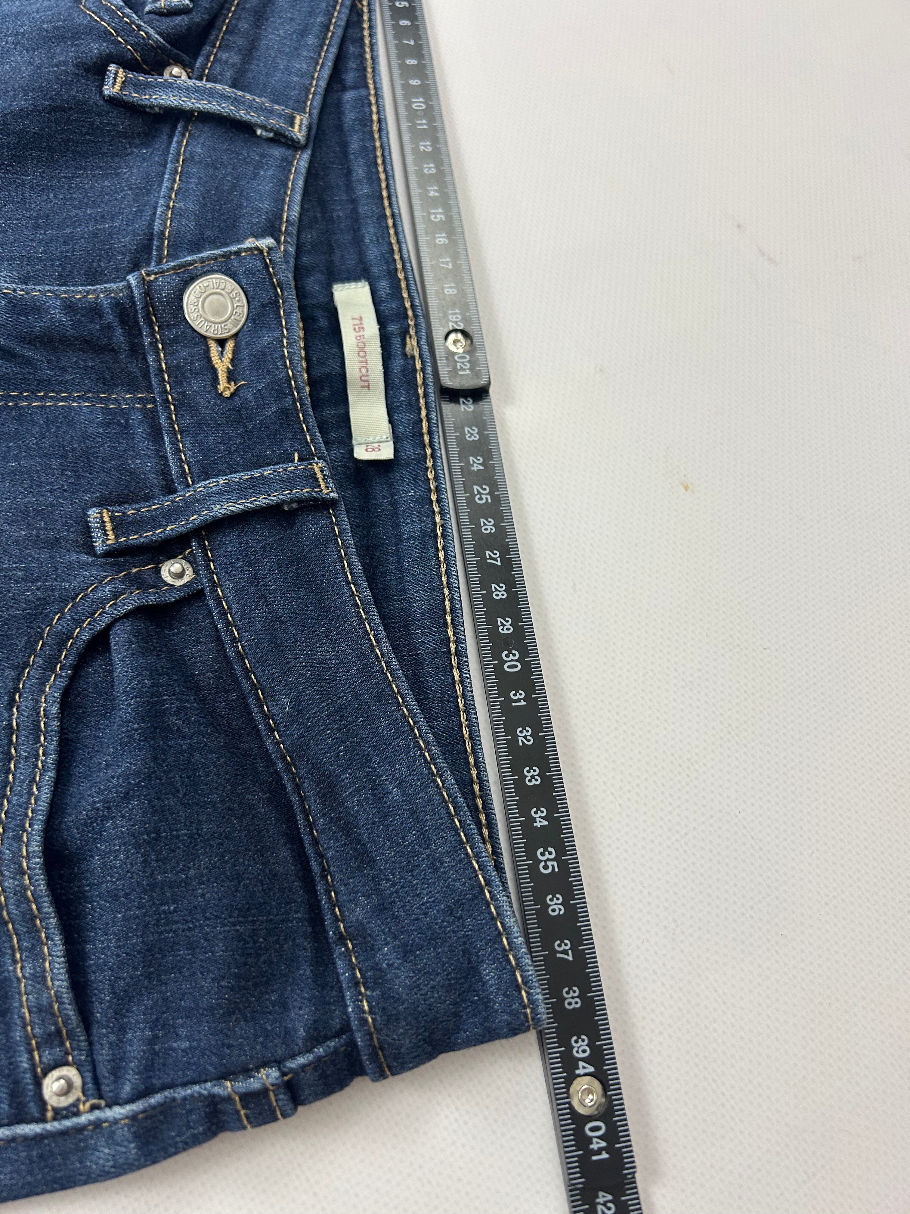 Levis bootcut Jeans