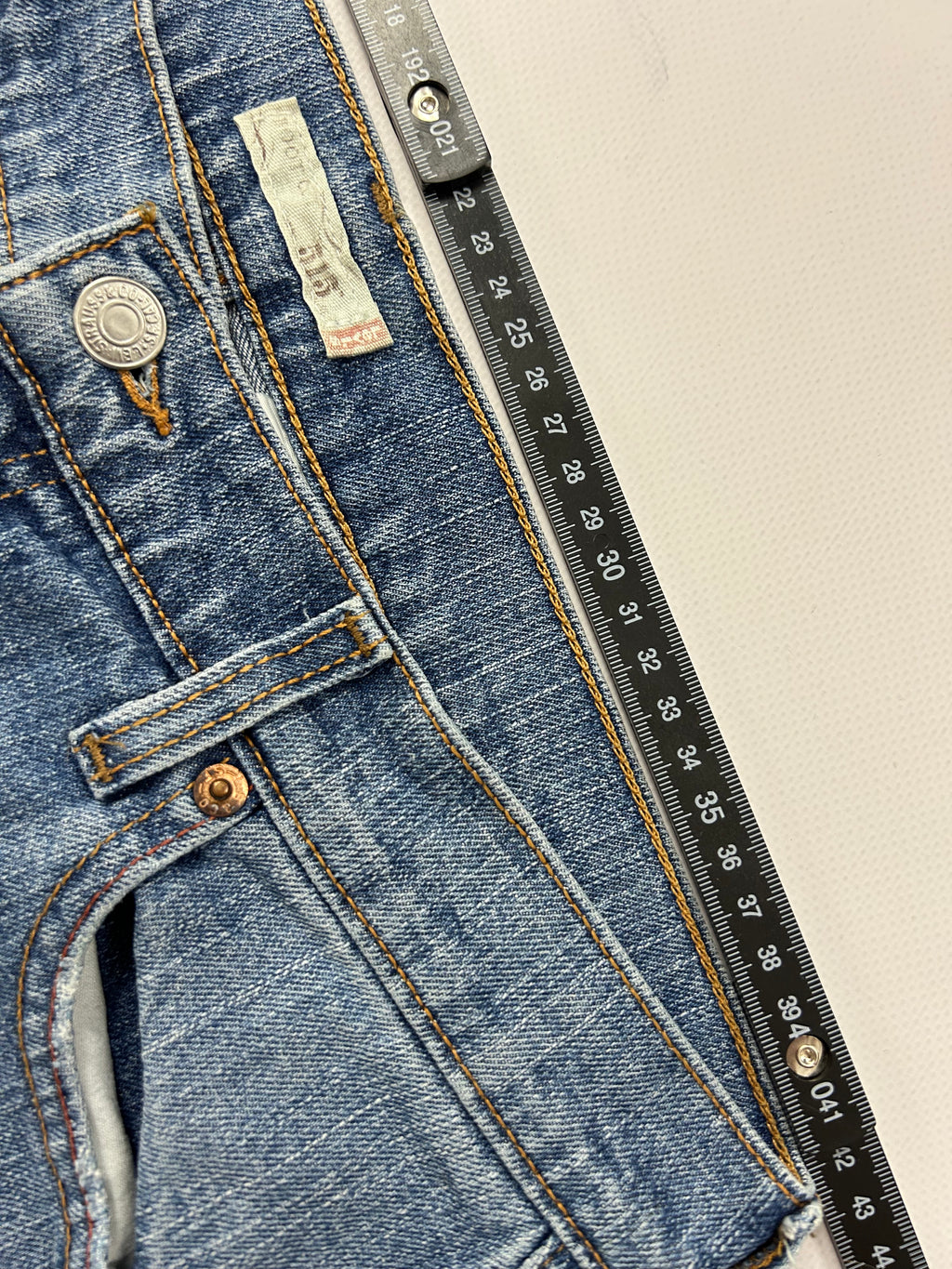 Levis bootcut Jeans