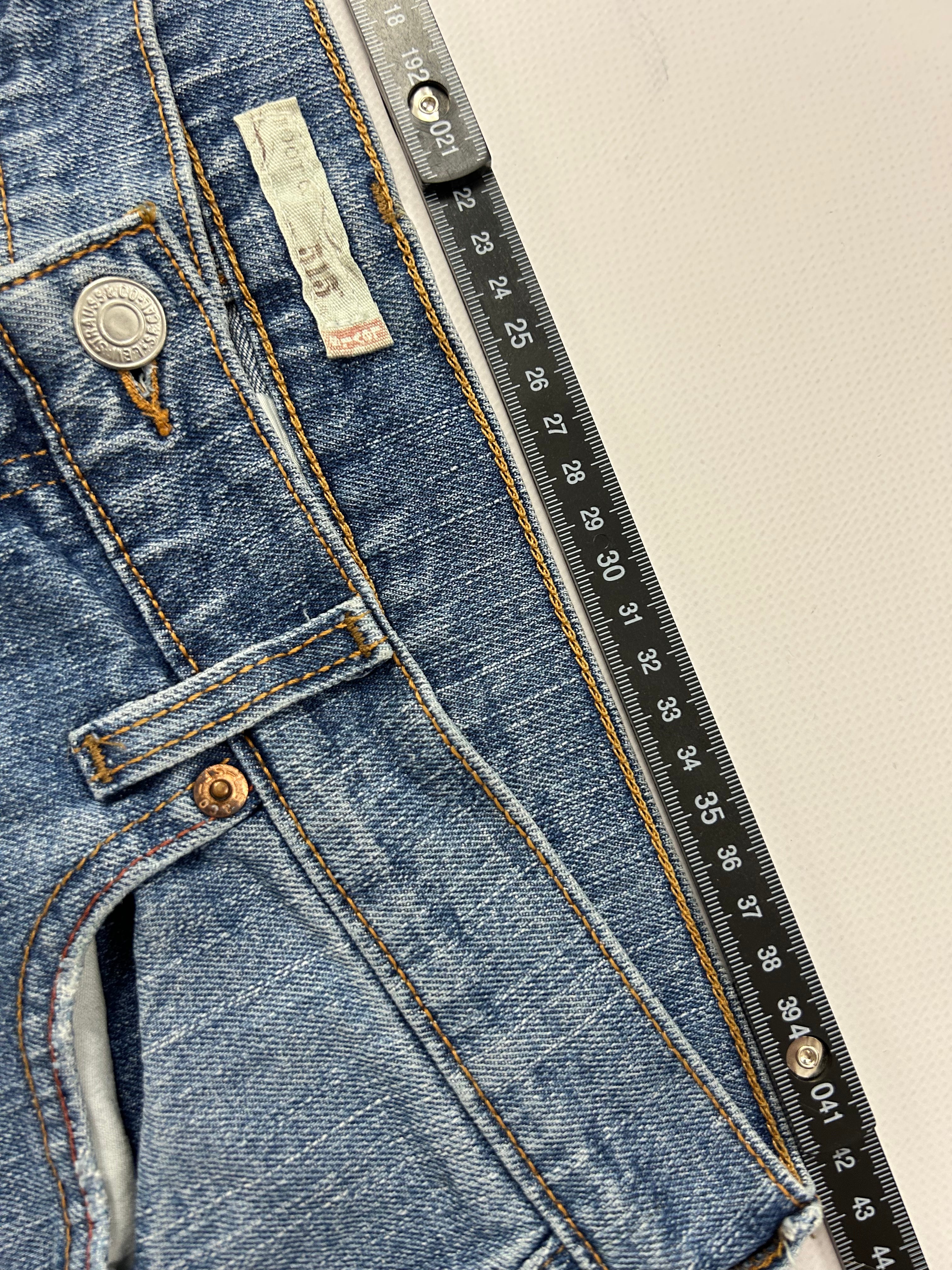 Levis bootcut Jeans