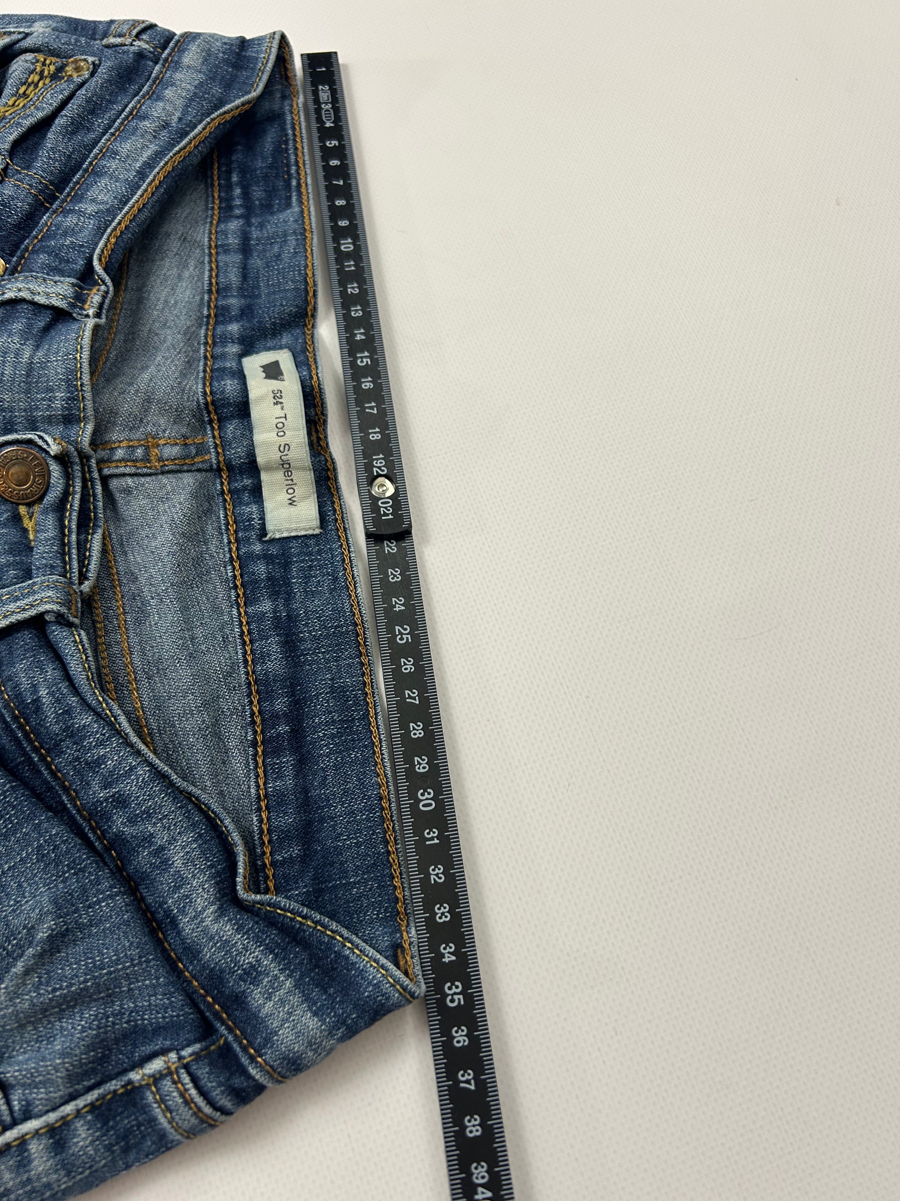 Levis bootcut Jeans