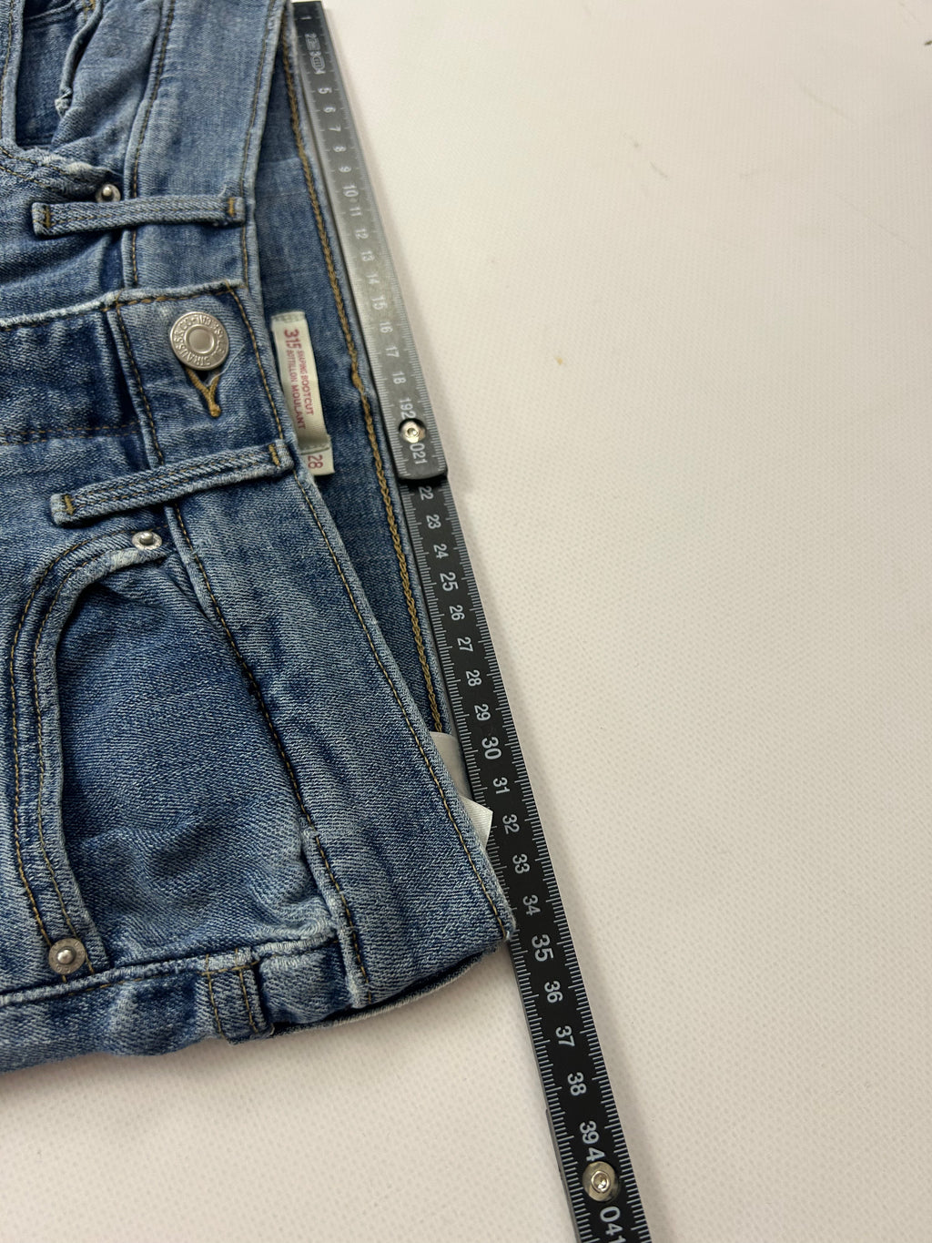 Levis bootcut Jeans