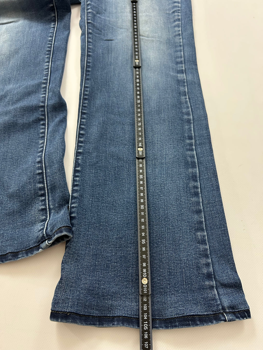 Levis bootcut Jeans